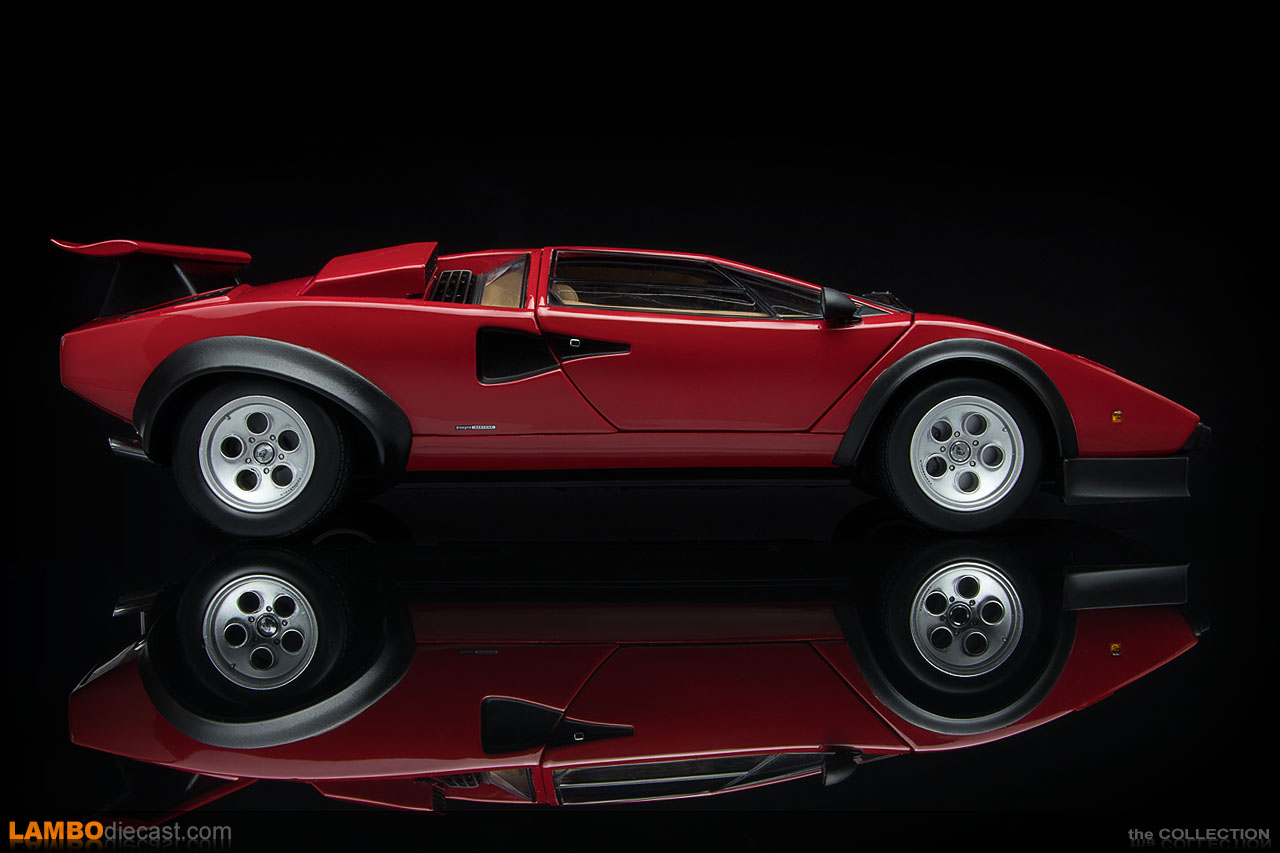 Side view of the 1/18 scale Lamborghini Countach Walter Wolf by Kyosho