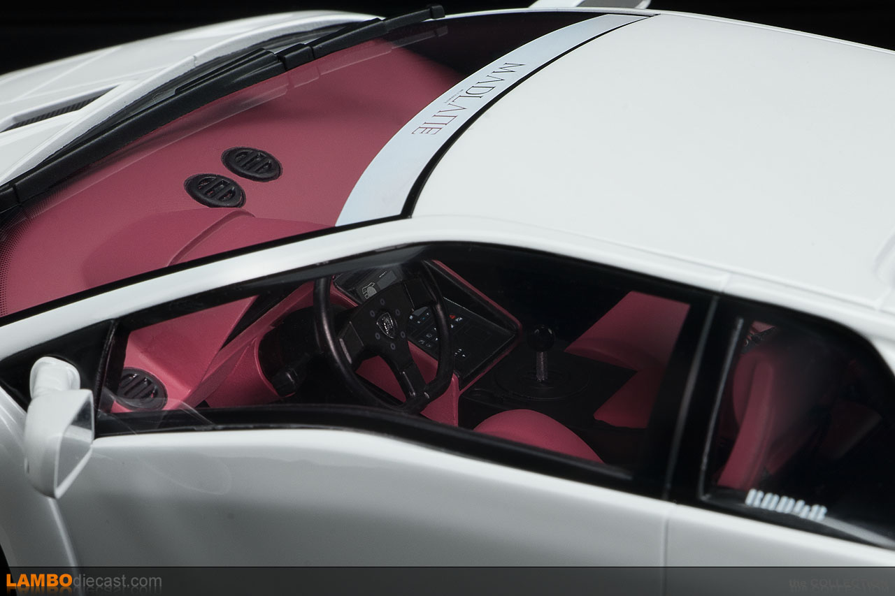 Interior view of the 1/18 scale Lamborghini Diablo K.O. by GT Spirit
