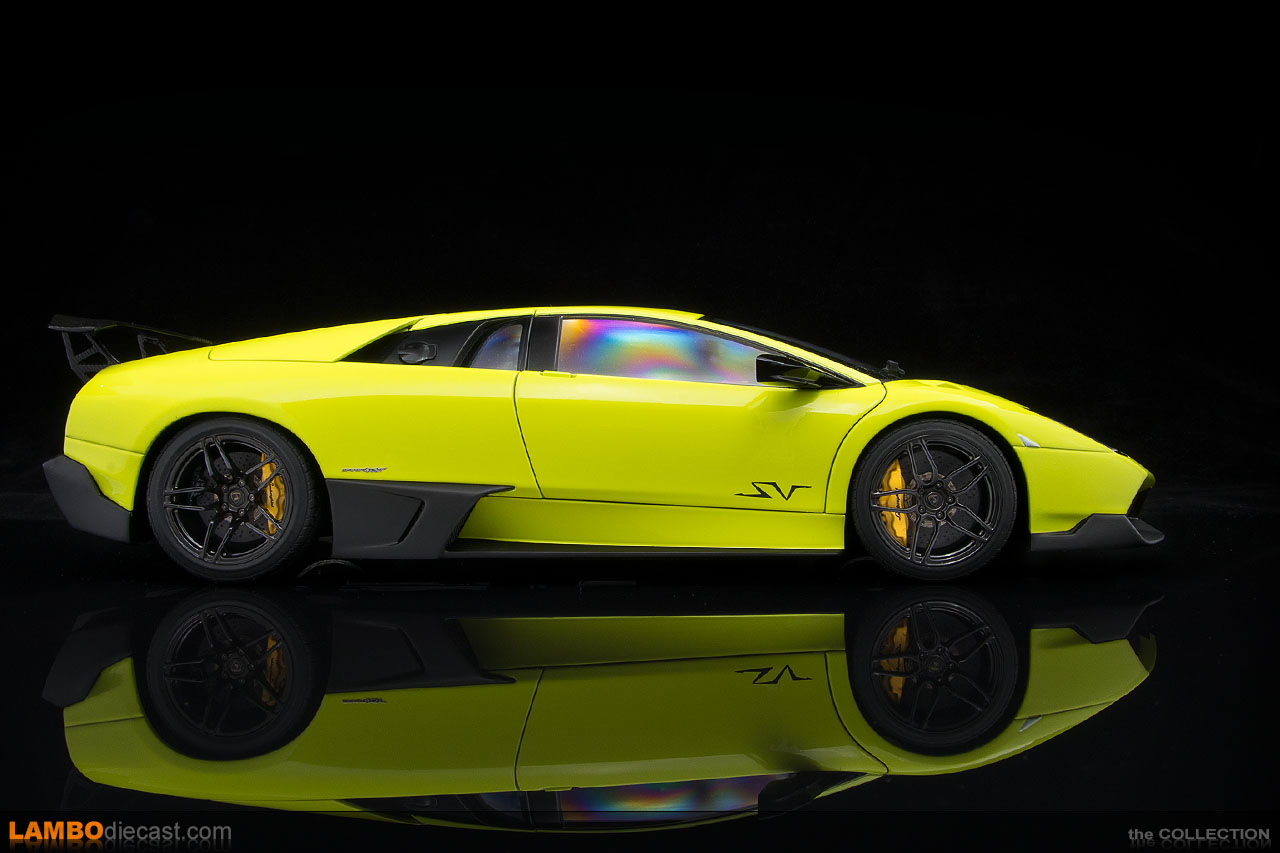 The Lamborghini Murcielago LP670-4 Super Veloce by AUTOart