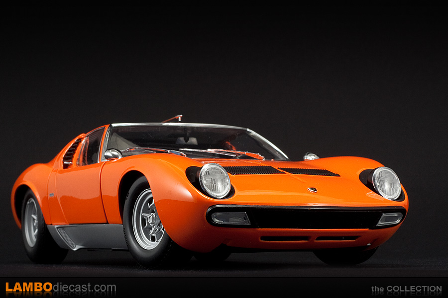 Diecast model cars Lamborghini Miura 1/18 Burago orange 1968 