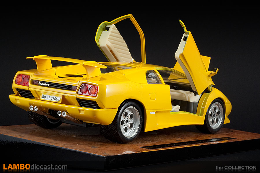 Bburago - 1:18 - Bburago lamborghini diablo 1990 - Spécial