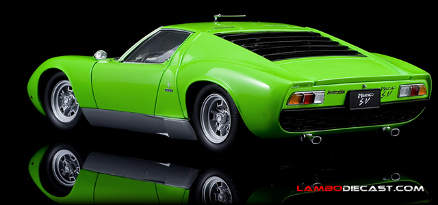 Lamborghini Miura P400SV by Kyosho