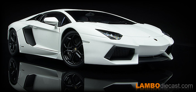 Lamborghini Aventador LP700-4 by AUTOart