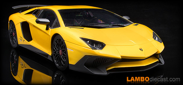 Lamborghini Aventador LP750-4 Superveloce by Kyosho