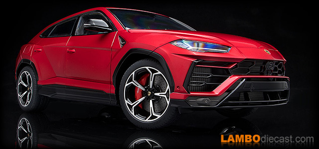 Lamborghini Urus  by AUTOart