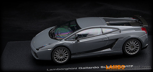 Lamborghini Gallardo Superleggera by AUTOart