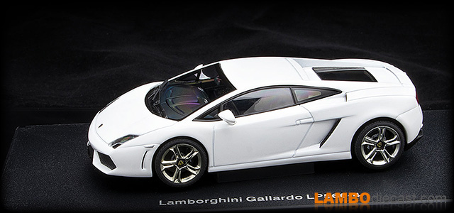 Lamborghini Gallardo LP560-4 by AUTOart