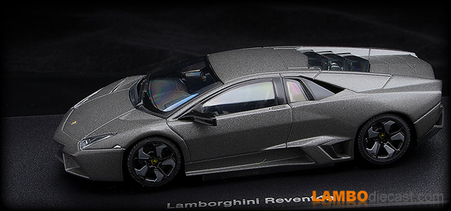 Lamborghini Reventon  by AUTOart