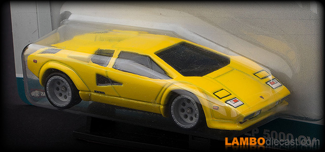 Lamborghini Countach Quattrovalvole by Hotwheels