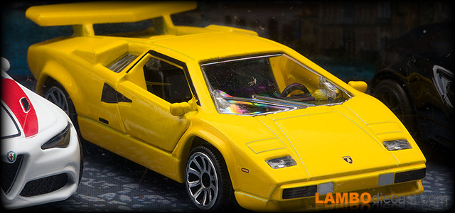 Lamborghini Countach Quattrovalvole by Majorette