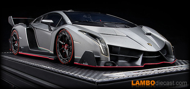 Lamborghini Veneno LP750-4 - 1/18 by Kyosho