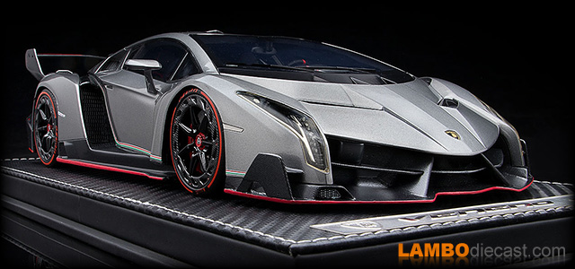 Lamborghini Veneno LP750-4 by Kyosho