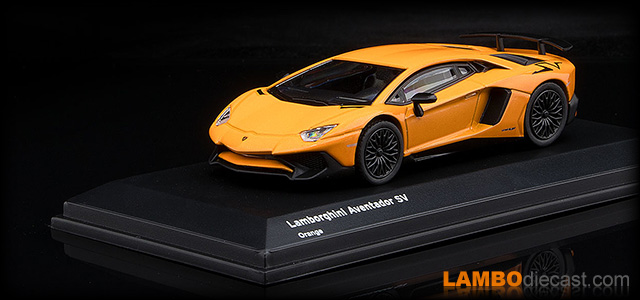 Lamborghini Aventador LP750-4 Superveloce by Kyosho