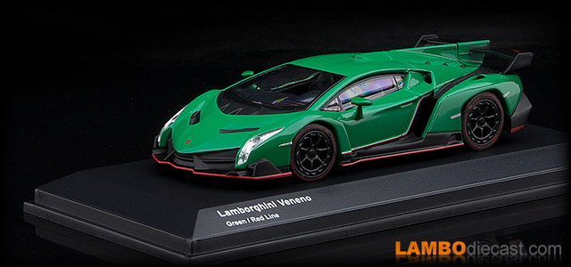 Lamborghini Veneno LP750-4 by Kyosho