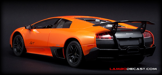 Lamborghini Murcielago LP6704 SV heading