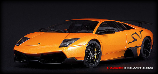 Lamborghini Murcielago LP670-4 SV by AUTOart