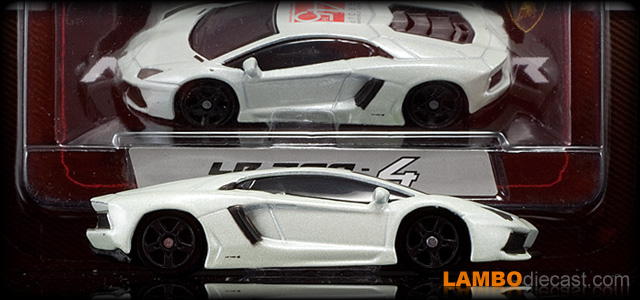 Lamborghini Aventador LP700-4 by Maisto