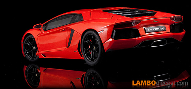 Lamborghini Aventador LP700-4 by AUTOart