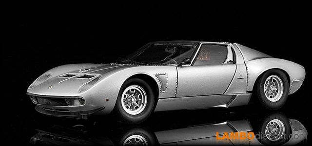 Lamborghini Miura SVJ by Kyosho