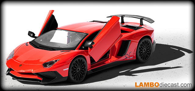 Lamborghini Aventador LP750-4 Superveloce by Bburago