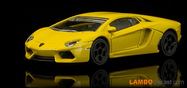 Lamborghini Aventador LP700-4 by Majorette