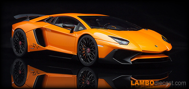 Lamborghini Aventador LP750-4 Superveloce by Kyosho