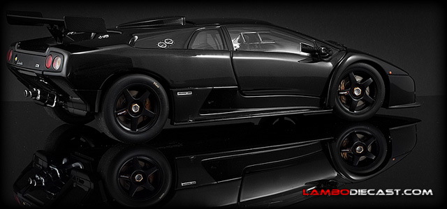 The 1/18 Lamborghini Diablo GTR from AUTOart, a review by 
