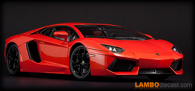 The 1/18 Lamborghini Aventador LP700-4 from Welly, a review by 
