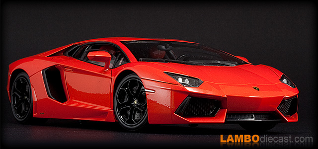 Lamborghini Aventador LP700-4 by Welly